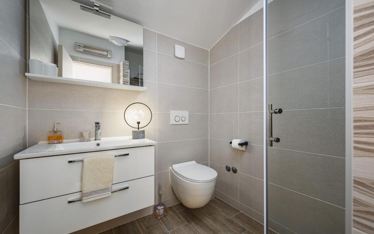Apartments Valeria Divsici Exterior photo