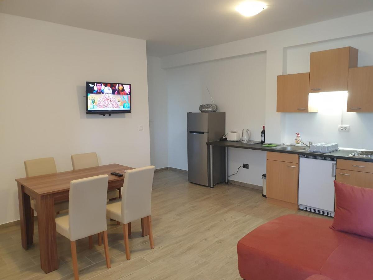 Apartments Valeria Divsici Exterior photo
